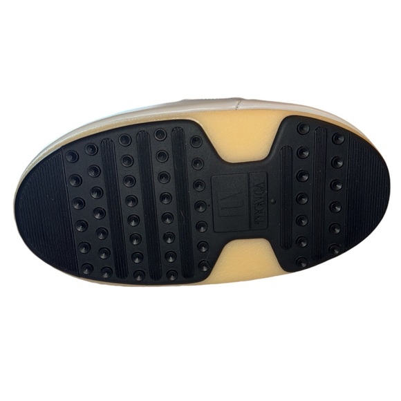 Tie Dye Moon Boot (35/38) - Picture 10 of 15